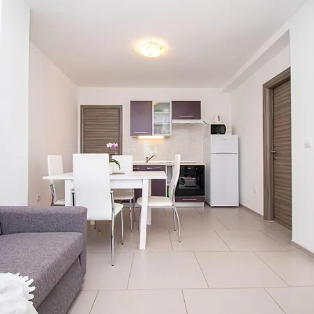Apartment Lotus In Premantura, Istria By Istrabook Premantura